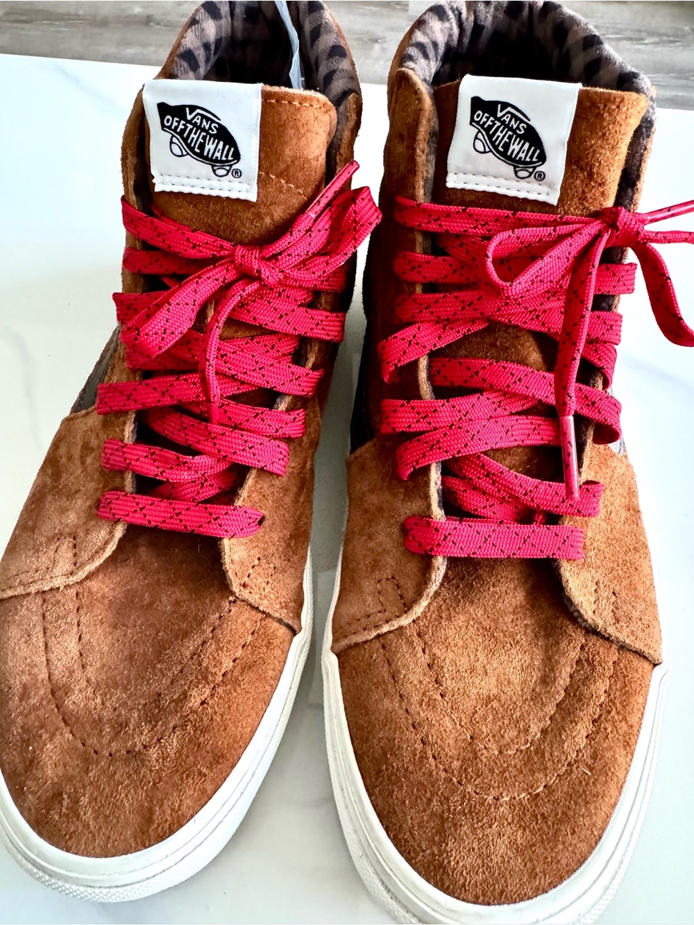 Vans Sk8-Hi Brown Suede High Top Sneakers Women: 9 / Men: 7.5 LIKE NEW